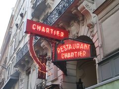 晩ご飯はホテルの近くにあるRestaurant Chartier に行きました。要はビストロなんですが、映画「シャレード」の撮影も行われたことがあるとかで、知人に勧められて行ってきました。