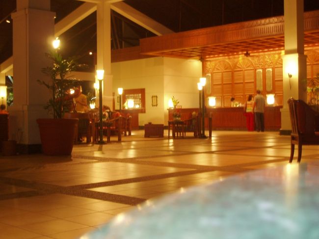 ホテルのディナーショーを充分楽しみ、お部屋へ戻ります。