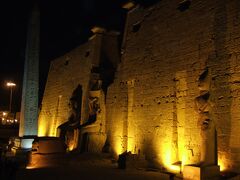 ライトアップされて綺麗でした。