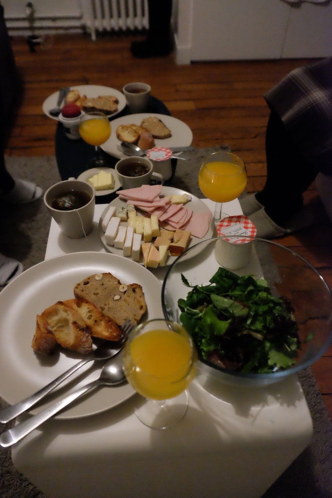 お早うございます。<br />今朝もしっかり朝ご飯を食べます。生搾りオレンジジュースも美味しかったです。