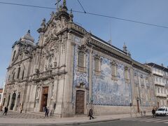 カルモ教会

ここもタイル壁画が貼ってあります。