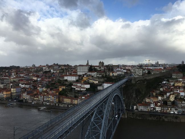 ここで最後にポルトの街を見納め。