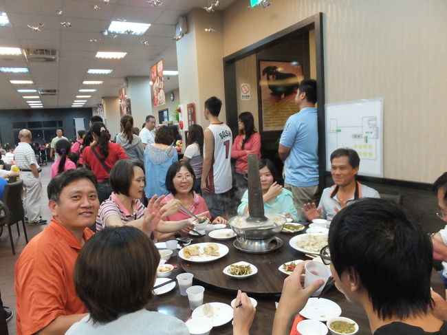 劉家：酸白菜火鍋 20130713<br /><br />食事風景