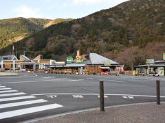 道の駅天城越えに着きました。
トイレ休憩を兼ねて休みました。