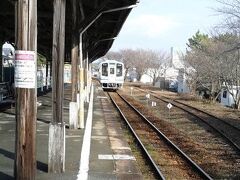 『寸座駅』で降りるために、まずは『気賀駅』で途中下車。