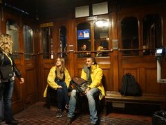 Viva Viagemが利用できるのでサンタジュスタのエレベーターに乗ってみました。

どうやら今は改修中で一番上の展望台には登れないようだけど、お天気も悪いのであまり期待せず・・・

写真右に見えている黄色いボックスの赤い部分にチケットをかざせばOKです。