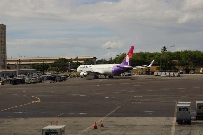 羽田からハワイアン航空でホノルルへ。<br />乗り換えでハワイ島コナへ向かいました。