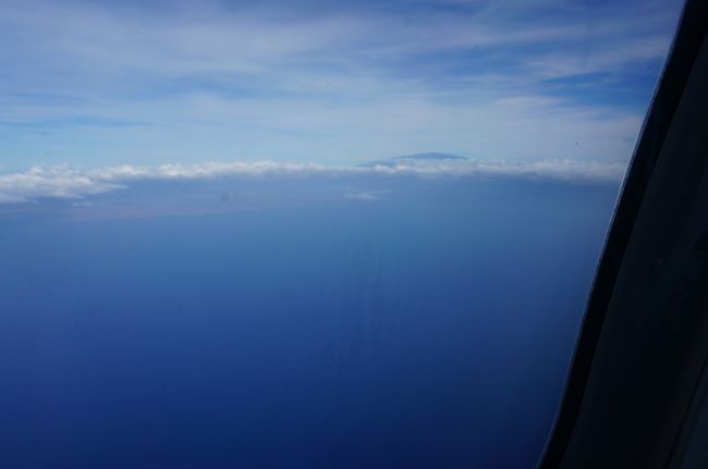 見えてきました〜<br /><br />ハワイ島は4000ｍ超えの山々が。