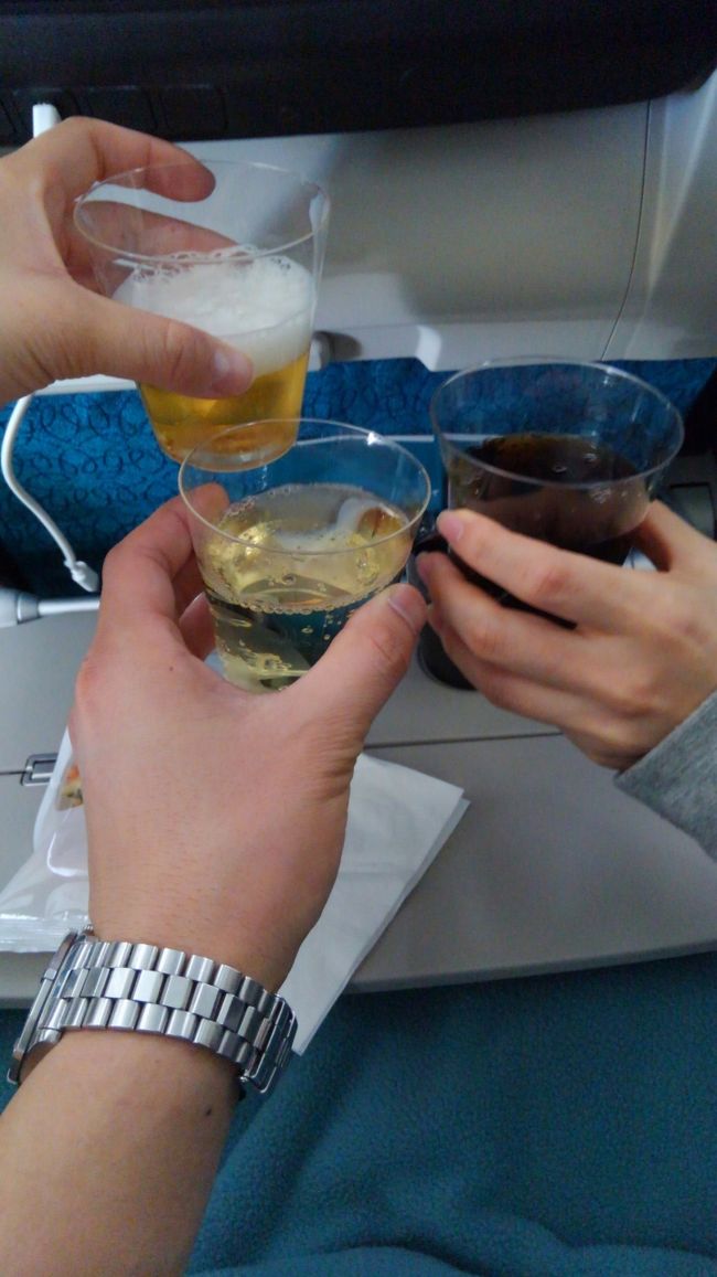 スパークリングワインを頂いて、三人で乾杯★