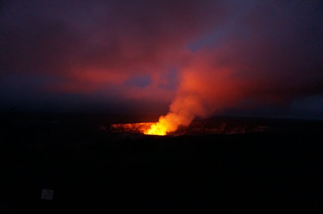 暗くなるとより明るく。<br /><br />自然てすごいな〜と地球を感じました。