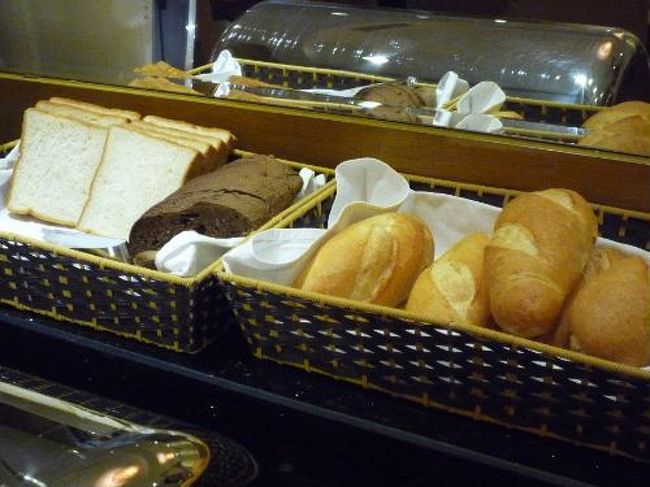 東洋のパリと呼ばれるように、フランスの植民地だった為にパンが美味しい！特にフランスパンのクオリティが高いです。