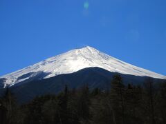 富士スバルライン1合目
雪がキラキラして綺麗でした。
5合目まで行ったことないので、いつか行きたい