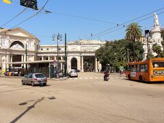 　Genova Principe Station　ジェノバ

　ウロウロしながら、駅前広場に到着です・・・