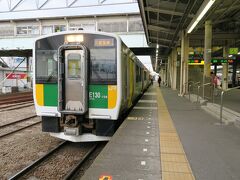 07:24　木更津発上総亀山行

快速電車からは乗り換え時間３分
平日は学生で混雑するのか３両編成でした。
なので、ガラガラ。