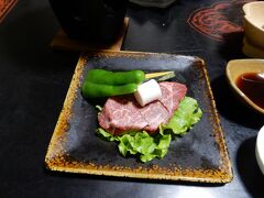 松下村塾を後に、津和野へ向かいました。
津和野の宿では、夕食にビックリするほど美味しい牛ステーキをいただきました。風呂は湯が出ず寒かったけど。