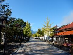 翌日は、津和野を堪能
メインの通りはあっけないくらい小規模だったけど、雰囲気はいいですねー。