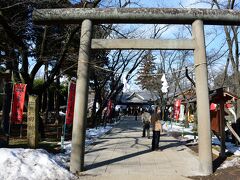 上田城の門を入ってすぐのところに、真田神社がある。