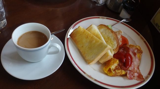 家庭的で地元に愛される温かいお店です。<br /><br />モーニングも美味しい。