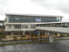 那覇空港に到着しました。