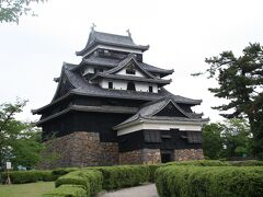 松江城は、日本百名城の第64城です。