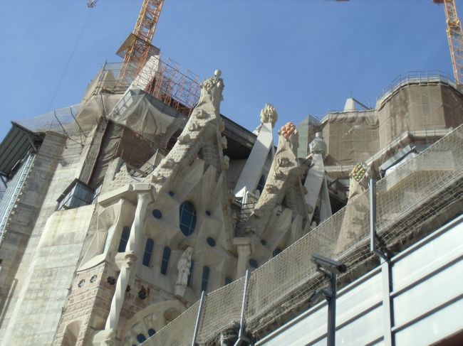 コンクリートで現代的ですね