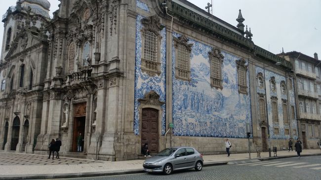 スタッフの人に地図でおすすめの場所を教えてもらっていざ観光スタート〜