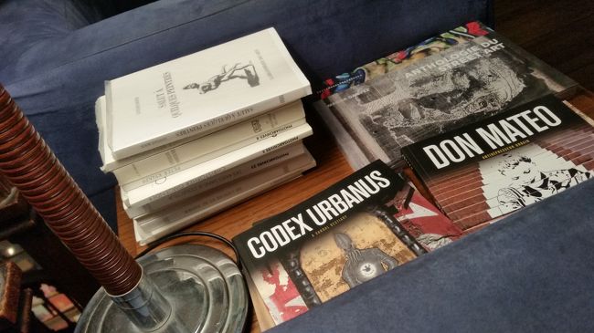 椅子が空いて少しだけ座れた！