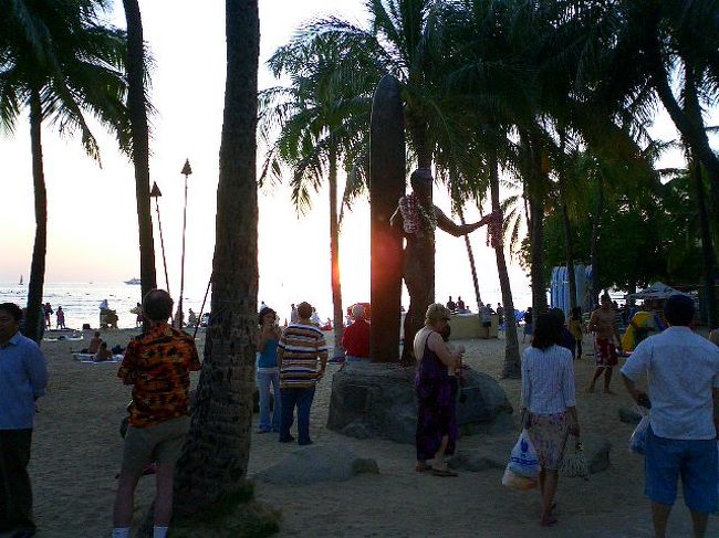 では、まだまだパスポートの更新やＥＳＴＡの申請などやり残している準備はありますが、2016年　10年ぶりのハワイ旅行に向けての準備①！！をいったん終わり、次は旅行で予定したいオプショナルツアーやレストランを準備②にて報告させて頂きます。<br /><br /><br />最後まで見て頂きありがとうございました。<br />mahalo～(o^^o)Ｖ