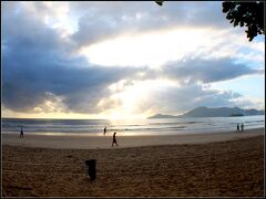 ■■ポツリ、ポツリと人影■■

が、出始めました…。