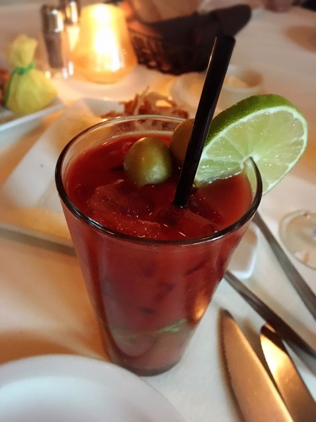 まずは、ルーズスクリス風ブラッディメアリー☆<br />１番好きなカクテル♪<br />スパイシーでうんまーい！