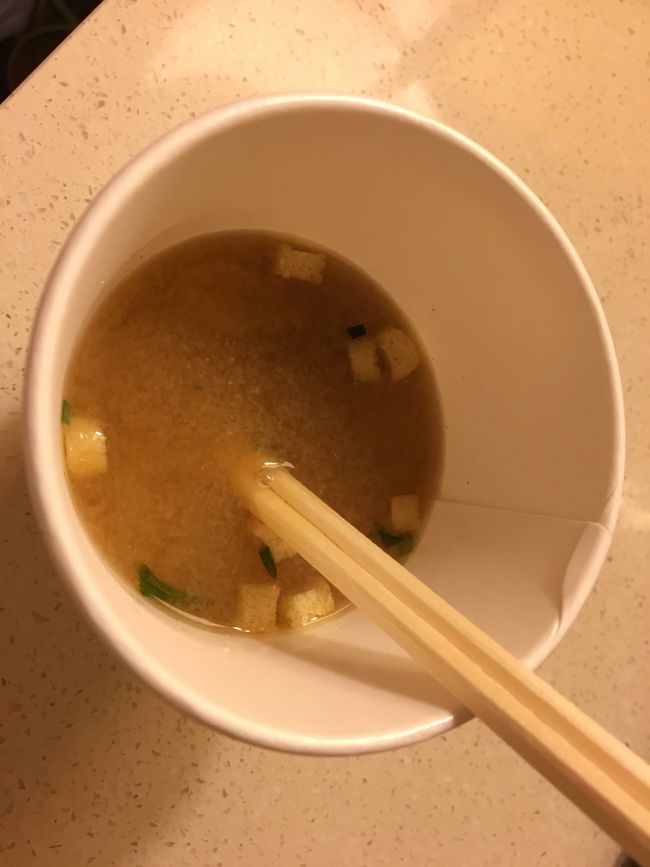 ☆５日目<br />おはよーございます！！<br />今日が実質動ける最終日。<br />いつもはカッチリ旅程決めてくタイプだけど、今回はザーックリな感じで。<br />さぁて、今日は何しようかな？<br /><br />アメリカンな食事でお疲れ気味な胃に染み渡るお味噌汁の朝食。<br />染みるね〜！笑