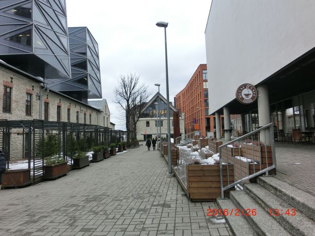 ホテルはロッテルマン地区にある。<br />早速市内観光へ出発。