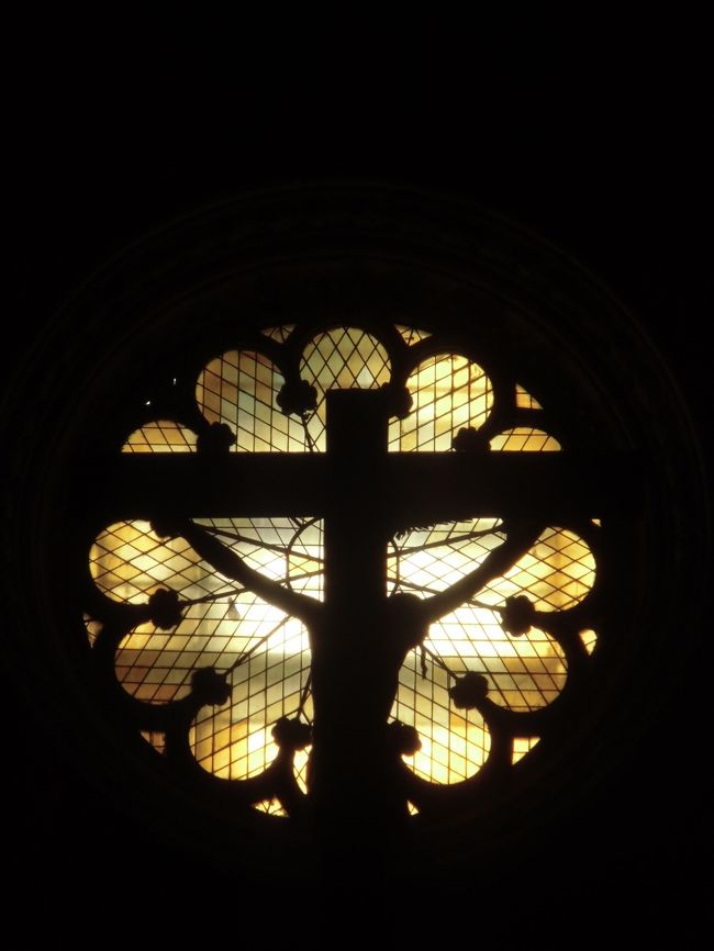 キリストのシルエットが素敵