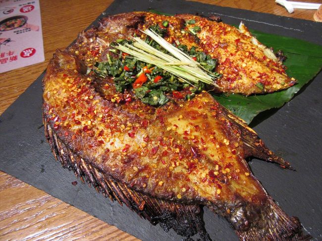 香茅草烤羅非魚<br /><br />レモングラス（香茅草）や唐辛子で味付けされたお魚。香ばしいです＾＾