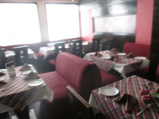 デリーのレストランモーティーマハル内