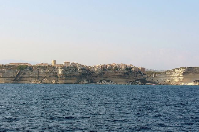 ツール ド エウロパ 15 イタリア編 8 サルディーニャ島 オルビア サンタ テレーザ コルシカ島 ボニファシオ へ サルデーニャ島 イタリア の旅行記 ブログ By ももんがあまんさん フォートラベル ツール ド エウロパ 15 イタリア編 8 サルディーニャ島 オルビア サンタ テレーザ コルシカ島 ボニファシオ へ サルデーニャ島 イタリア の旅行記 ブログ By ももんがあまんさん フォートラベル