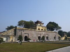 お次はタンロン遺跡。
地味ですが世界遺産です。