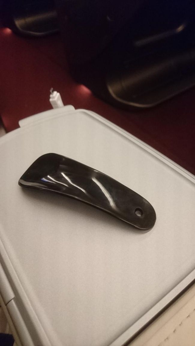 アテンダントに頼むと靴べらを貸してもらえるだけでなく、持って帰ることもできます。