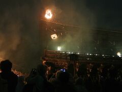 修二会は1,000年以上も続く伝統行事。ショーや祭りではないので粛々と進められます。この雰囲気がとてもいいです。
