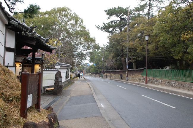 春日大社方面へ歩きます。