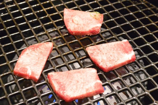 軽くってうどんとかそばじゃないの！？<br />って言うとそんな選択はナイ、とＭが（笑）<br /><br />まぁ私も納得(⌒▽⌒)