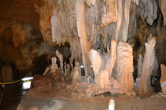 シャンデリア御殿。