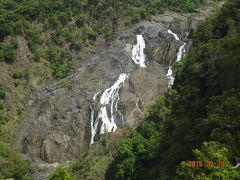 ゴンドラより見た勇壮なバロン滝