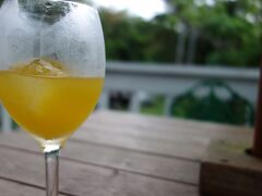 川平ファームでパッションフルーツジュース。