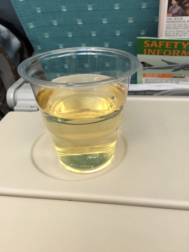 ２杯目は、白ワイン.