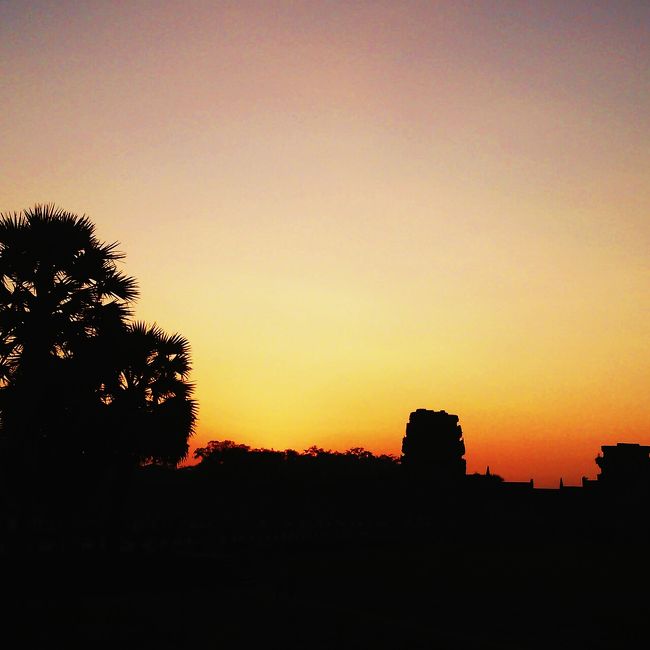 ボーっと夕日を眺めていたらあっという間に太陽がなくなってしまった。