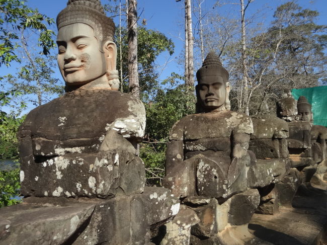 １日ツアーに参加。