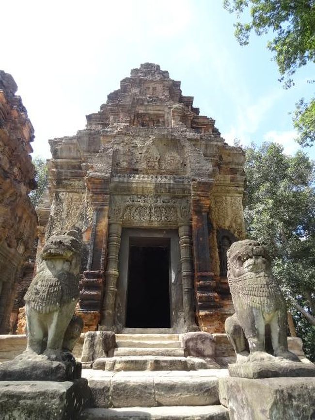 アンコールワットは本当に混んでいたので、ここはゆっくり見られていい感じ。<br />にしても、１０００年以上前に建てられたものがこんなしっかりと保存されているなんて・・偉大です。