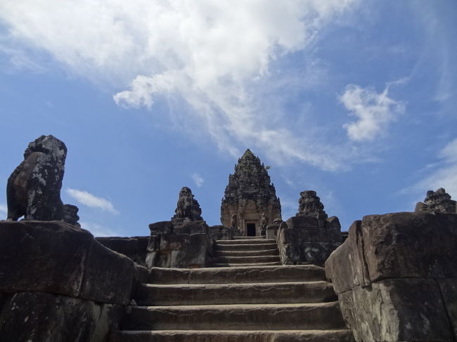 階段になっているので登りやすかった。が、段数が多く息が切れる・・(笑)