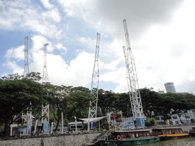 クラークキー付近です。<br /><br />逆バンジーもあります。<br /><br /><br /><br /><br />やりません！(笑)<br /><br /><br /><br /><br />